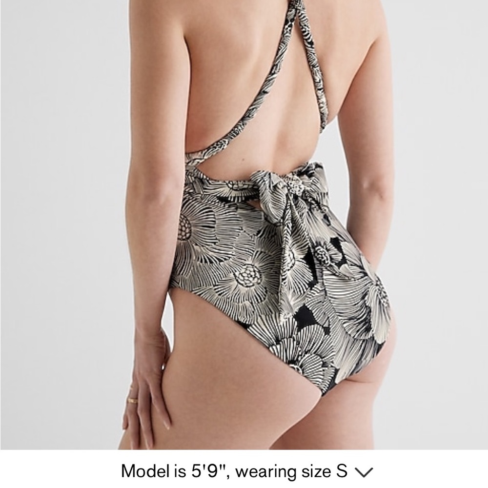 NWT Express Black and White Floral One-Piece Swimsuit - Picture 3 of 6